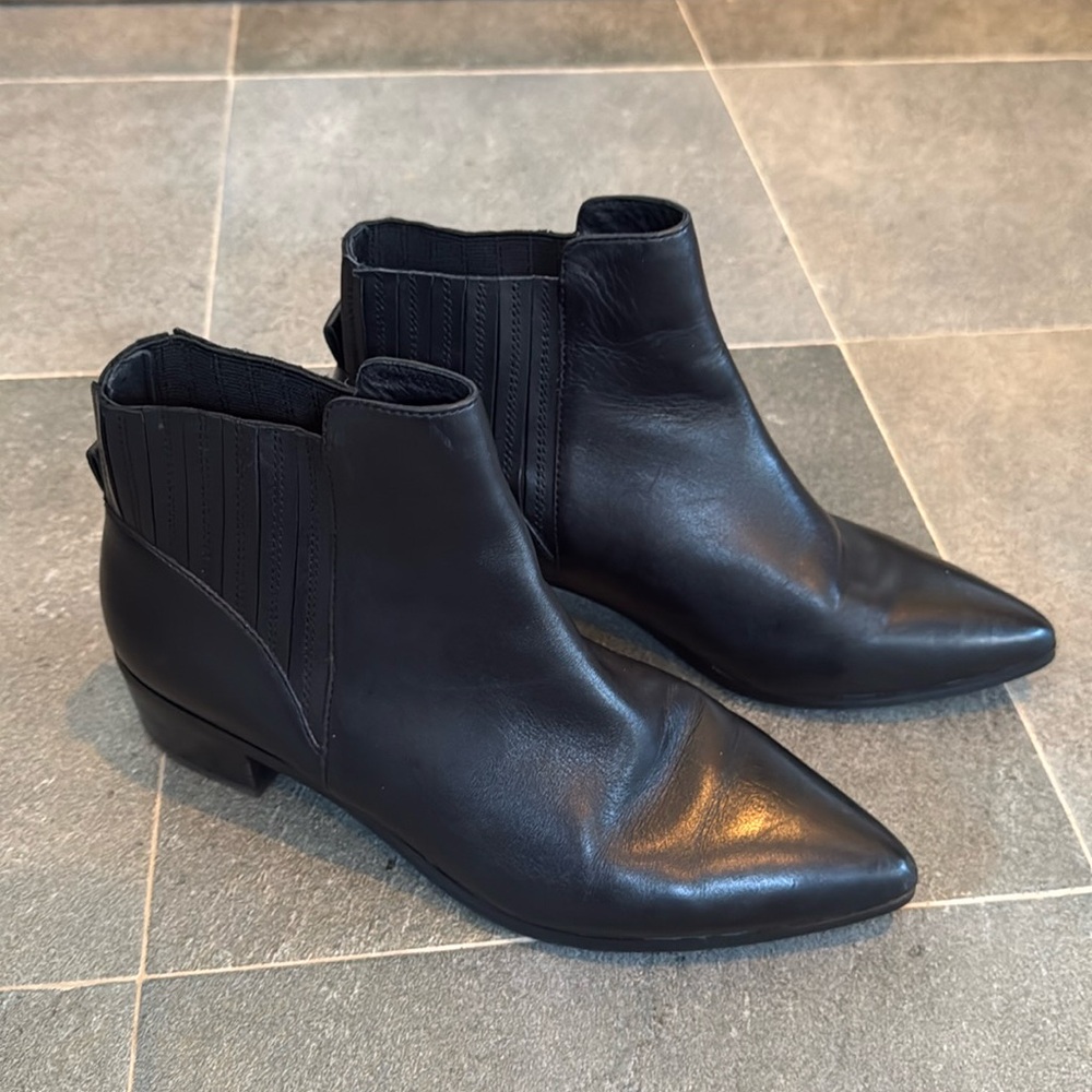 Halogen booties